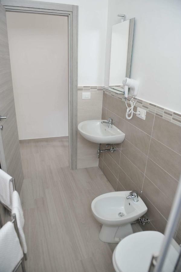 Holiday House Lual Аджерола Екстер'єр фото